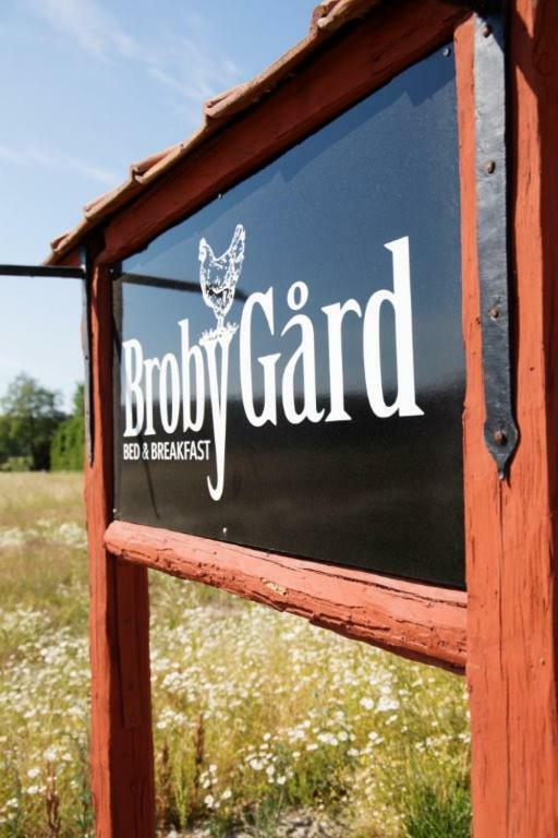 Broby Bed & Breakfast Entreplan Nyköping Exterior foto